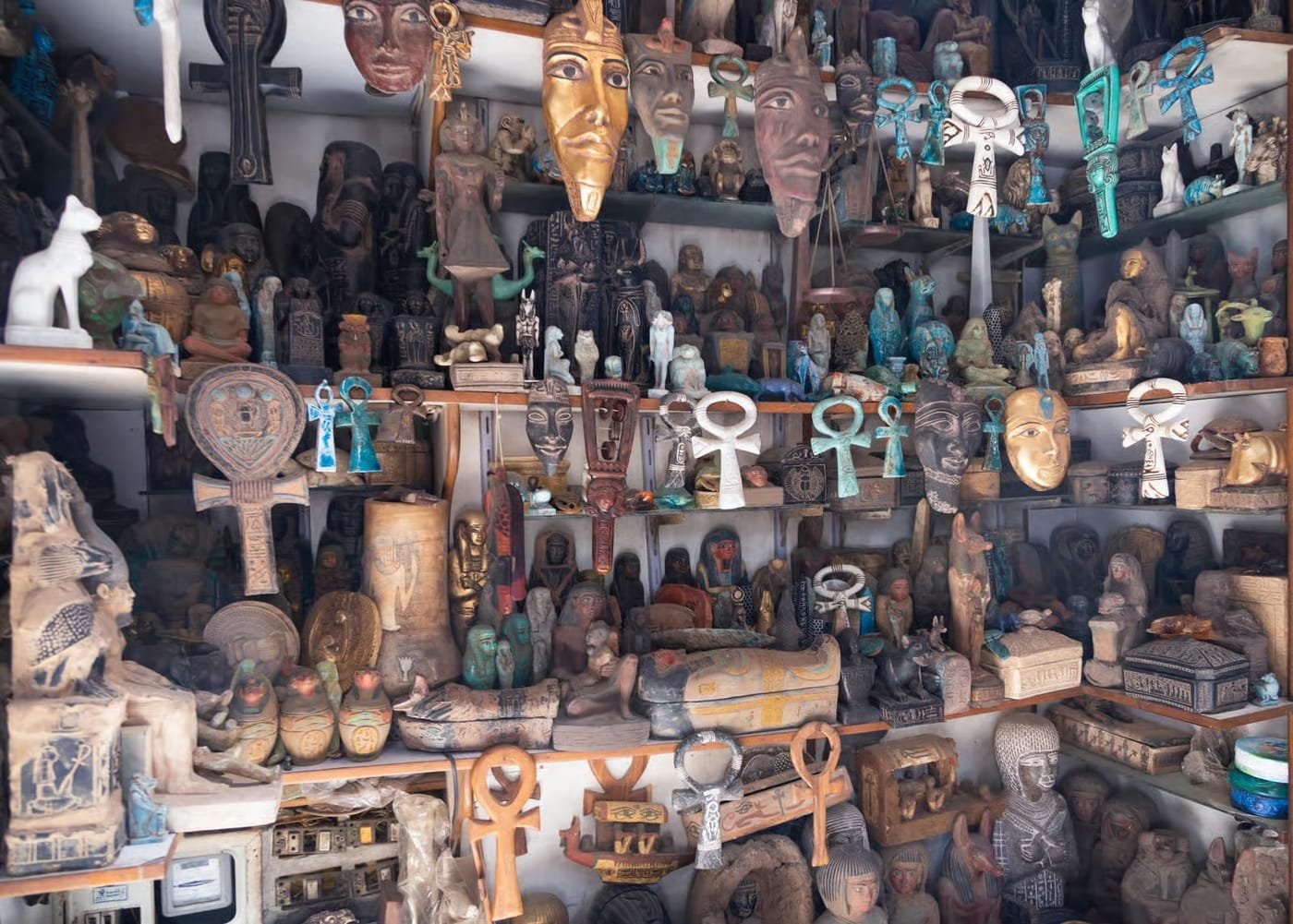 Old Cairo bazaar and local life