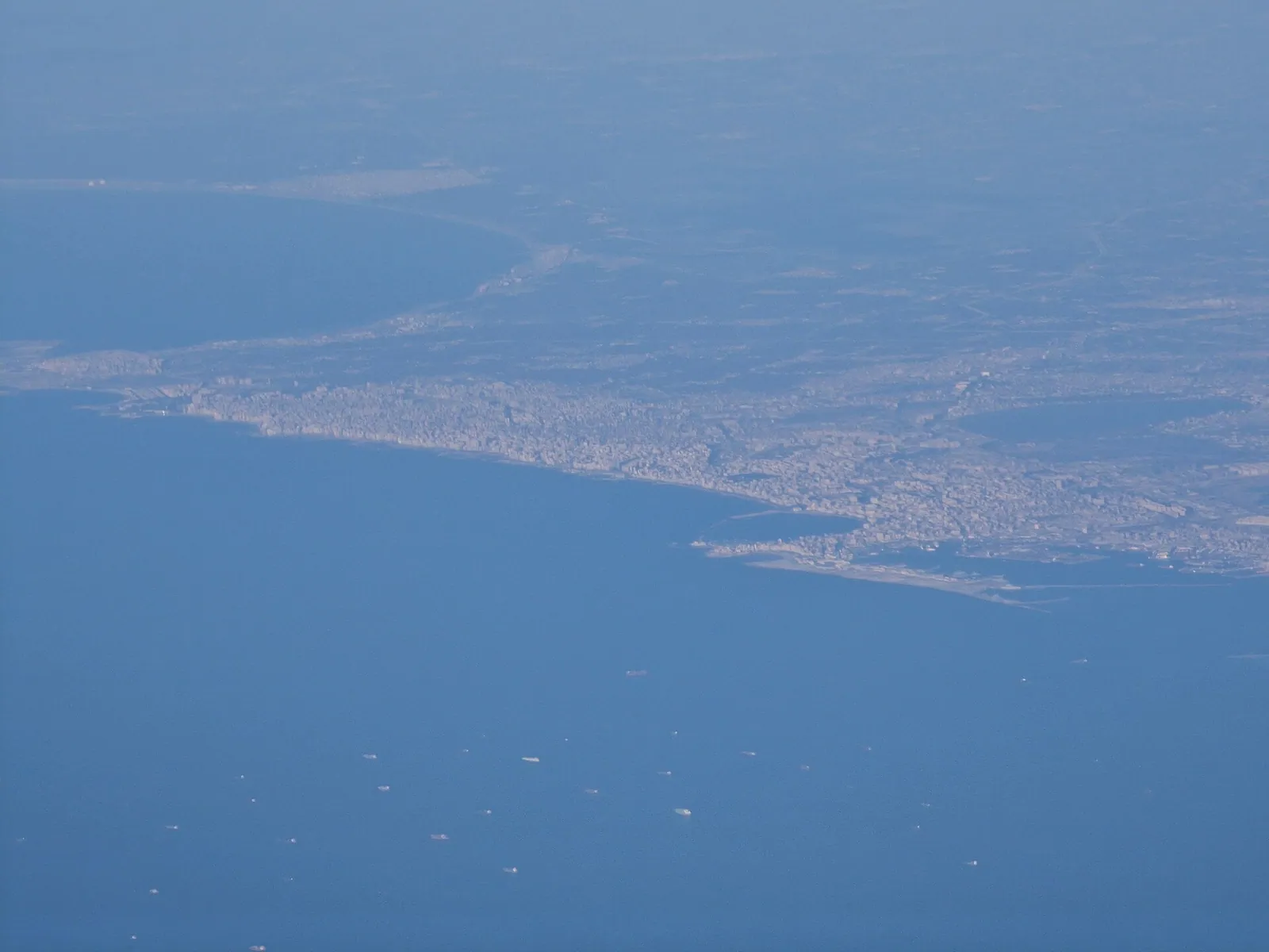 stock free/alexandria/alexandria 015 alexandria aerial — دليل الإسكندرية للعائلات الخليجية: أماكن وفنادق 2026