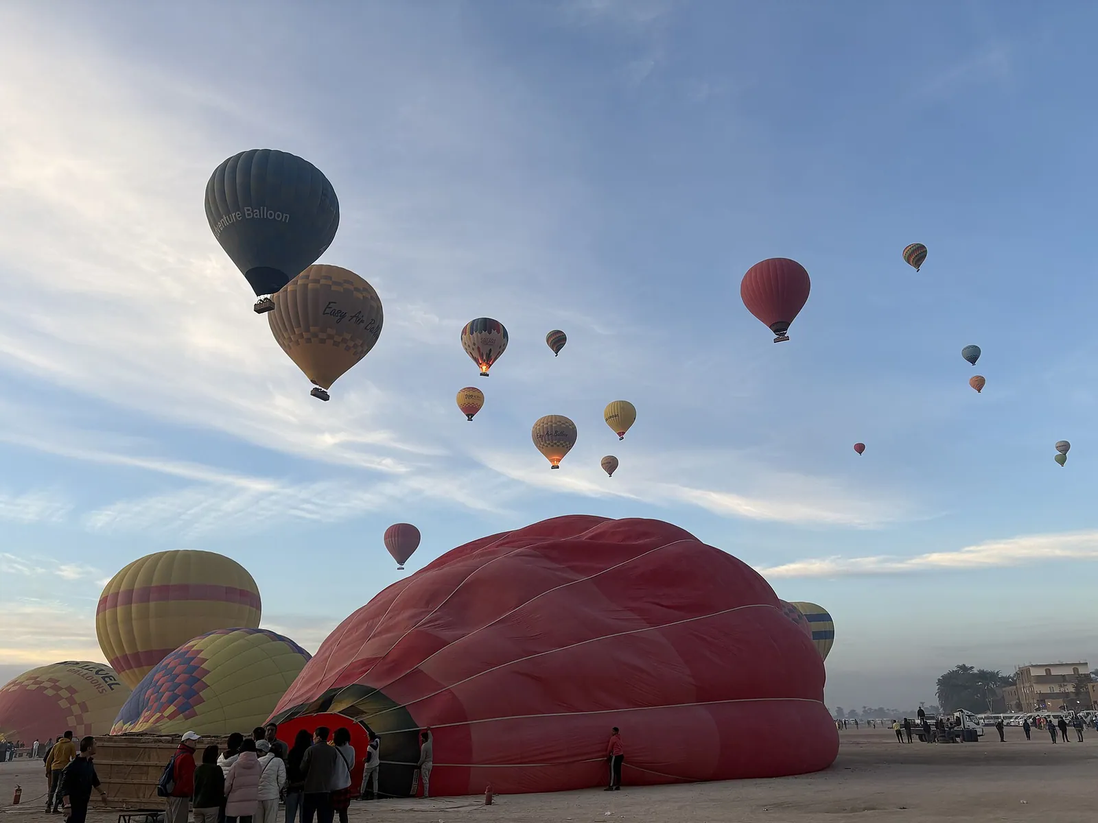 stock free/luxor/luxor 018 balloon over luxor egypt 09 - Karnak Temple Complete Visitor Guide | Ahmose Travel