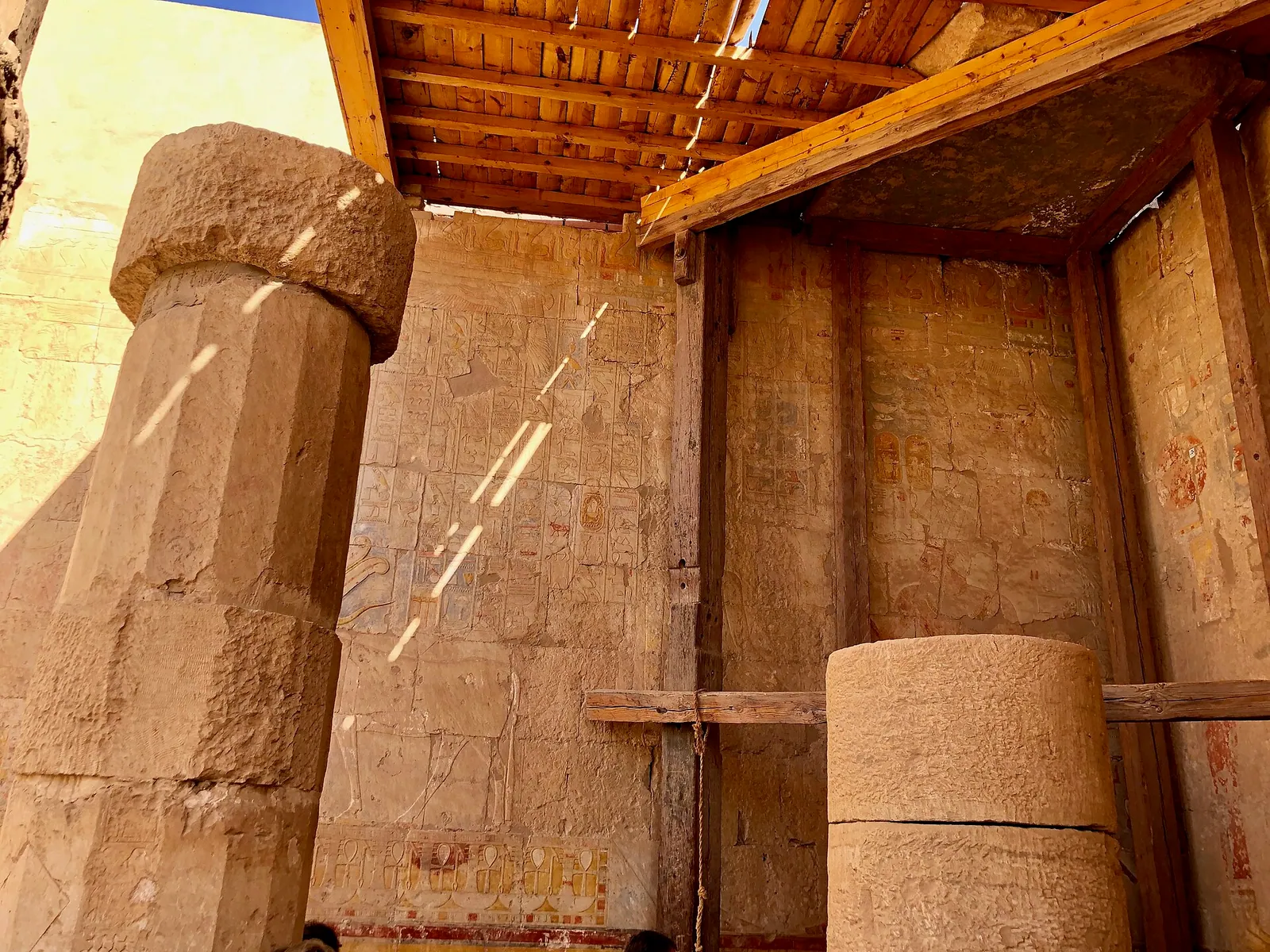 stock free/luxor/luxor 189 hathor chapel mortuary temple of hatshepsut l - Egypt Winter Sun Holidays Tour & Red Sea