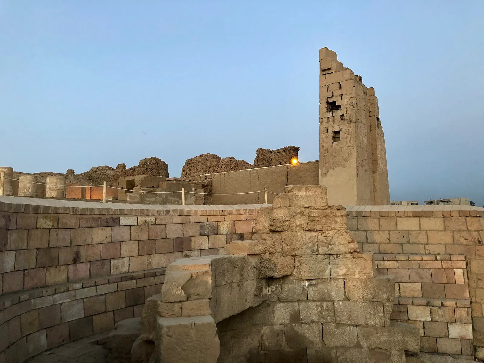 stock free/nile cruise/nile cruise 092 ruins kom ombo temple kom ombo ag egy 4800509 - Nile Cruise Luxor to Aswan 4 Days