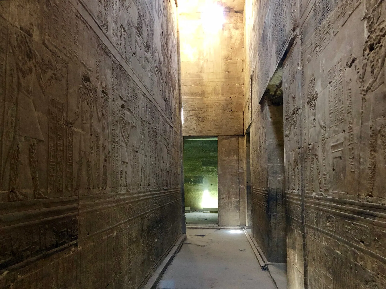 stock free/nile cruise/nile cruise 167 hallway temple of horus at edfu edfu ag egy 4 - Aswan to Luxor 3-Night Nile Cruis
