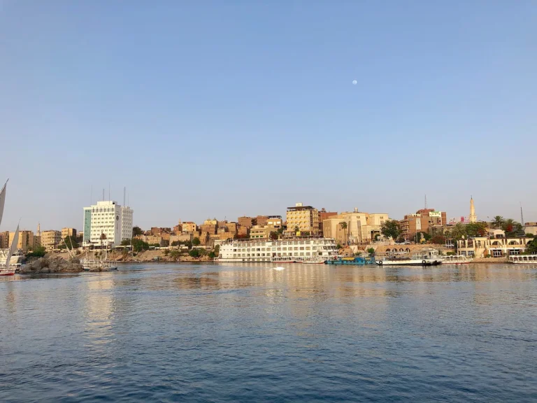 Cairo Airport to Giza Hotels: Complete Transfer Guide 2026