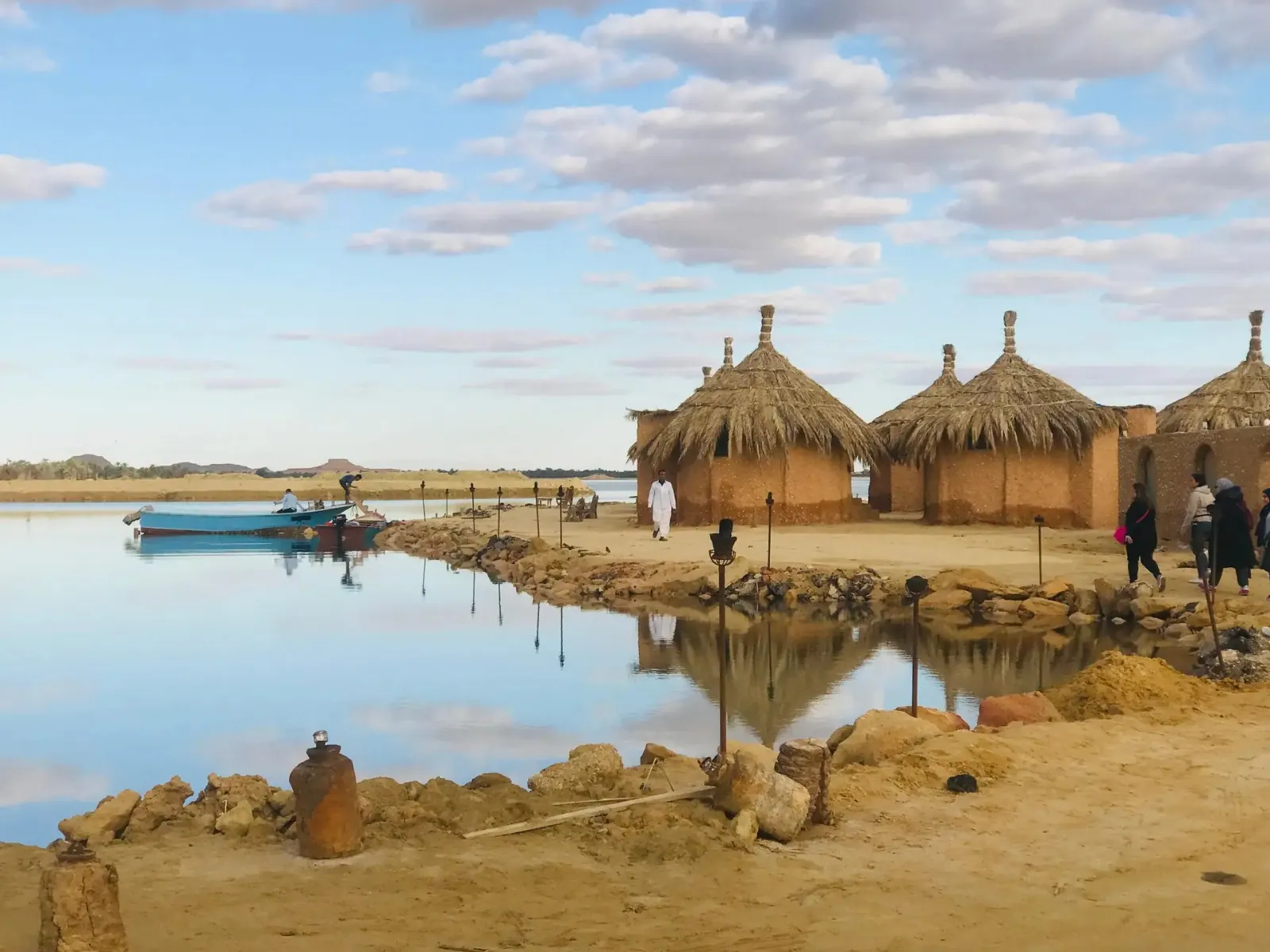 The oasis lodge on the lake