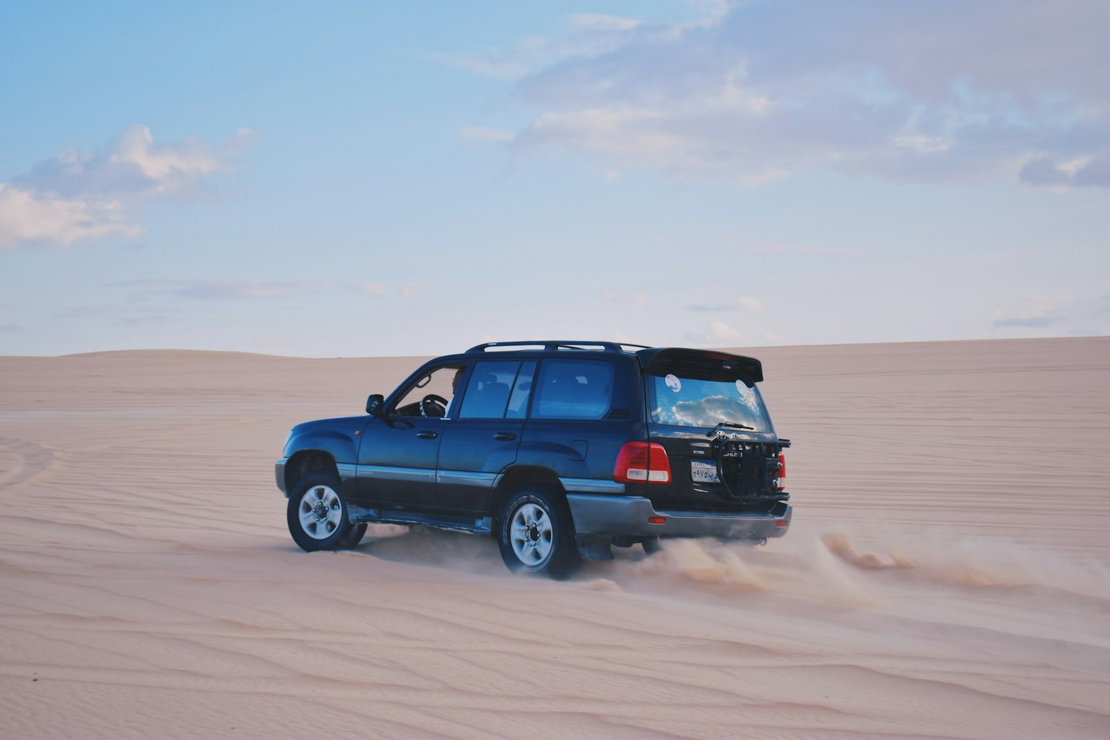 Great Sand Sea 4WD safari sand boarding Siwa Oasis Egypt